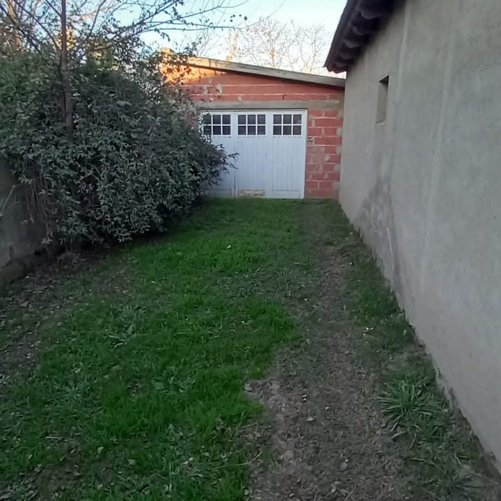 b30be9b7-f8a5-416f-8b72-b509237b524c